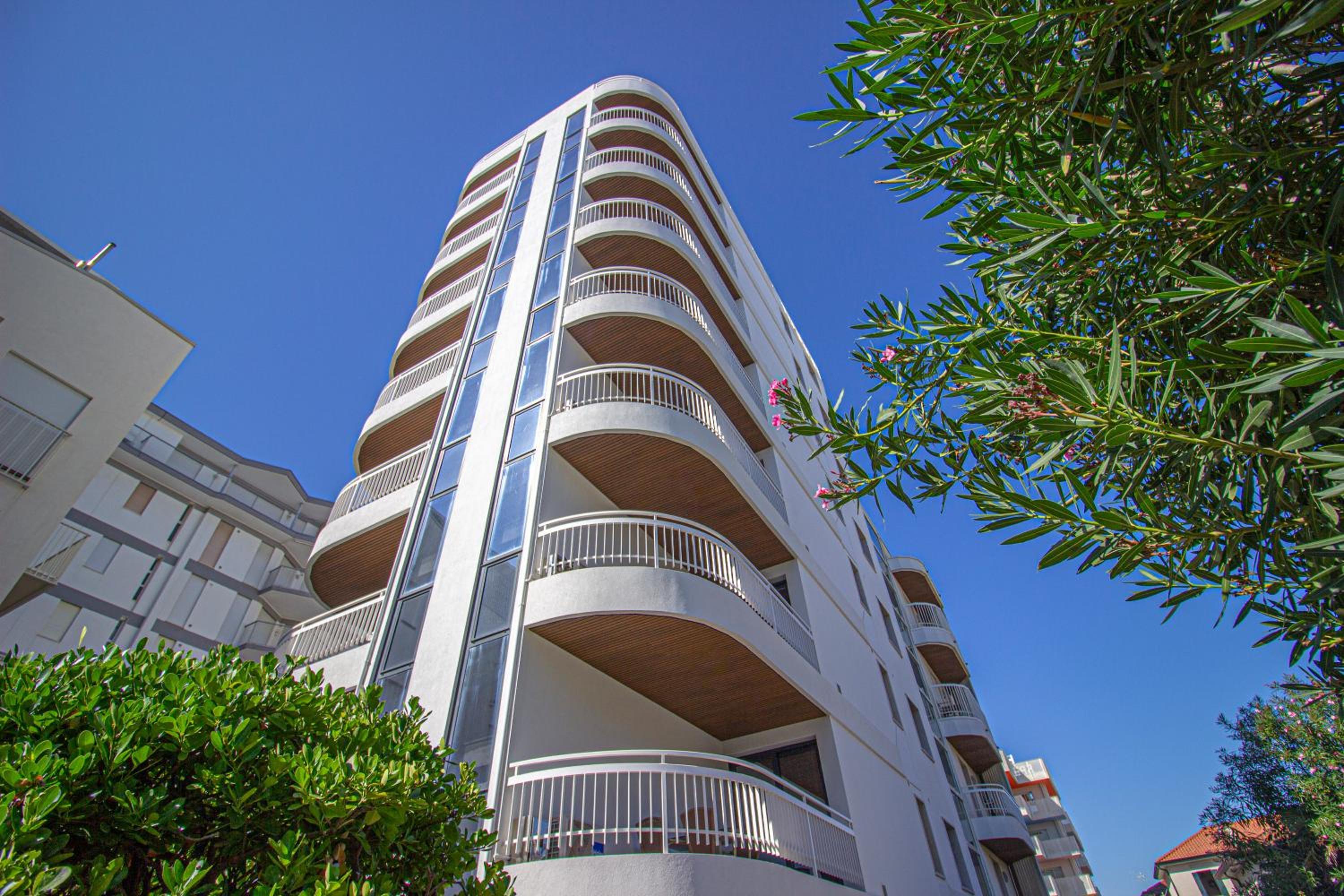 Hotel Atlantico 6/50