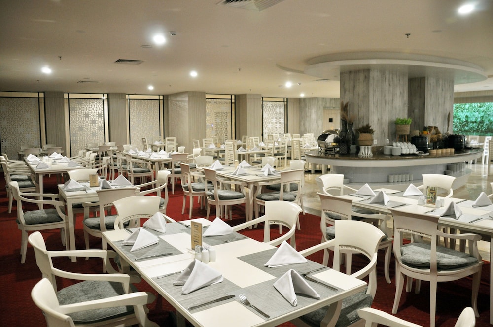 Beverly Hotel Batam 37/50