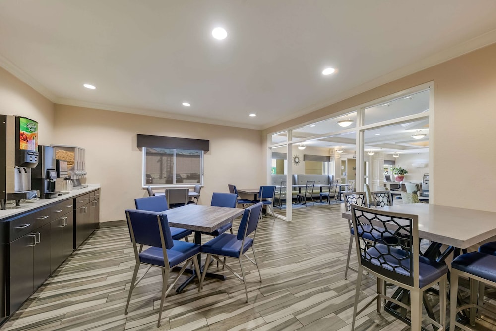 Quality Inn & Suites Ardmore 34/40