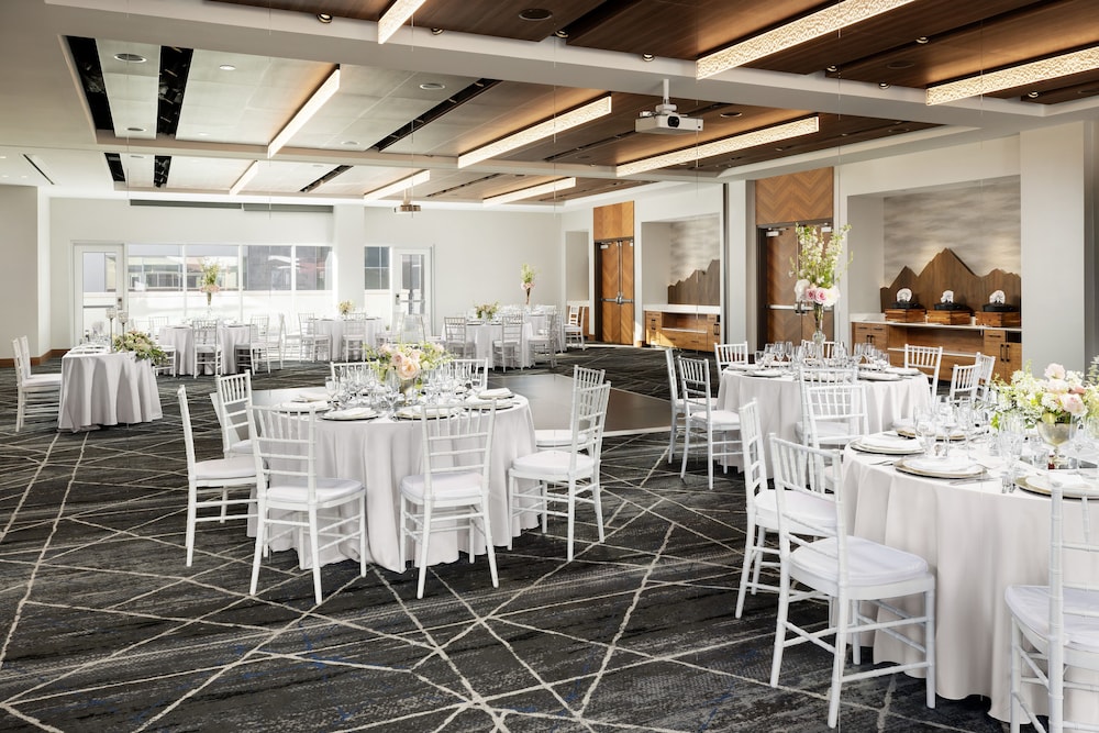 Hyatt Centric Mountain View 52/70