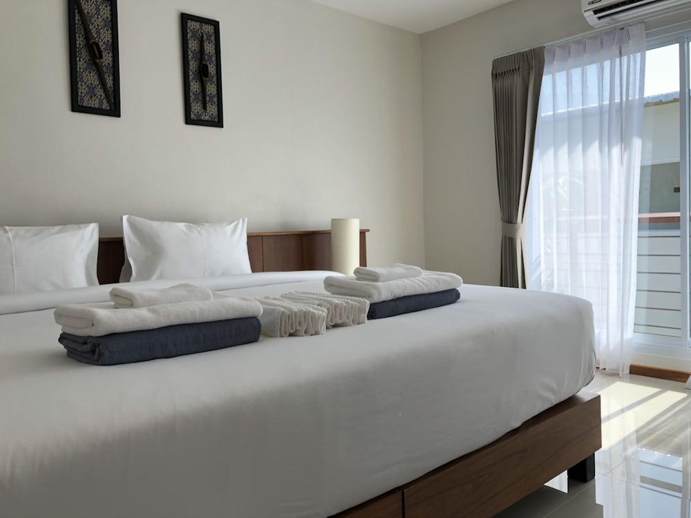Crystal Lamai Hotel 12/50