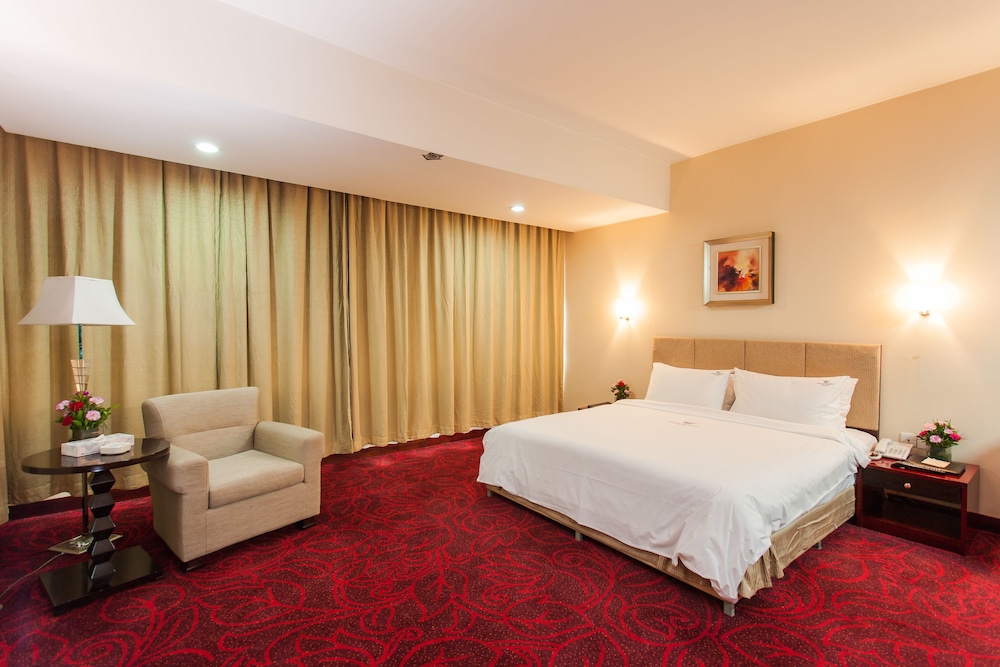 Dhaka Regency Hotel and Resort 9/64
