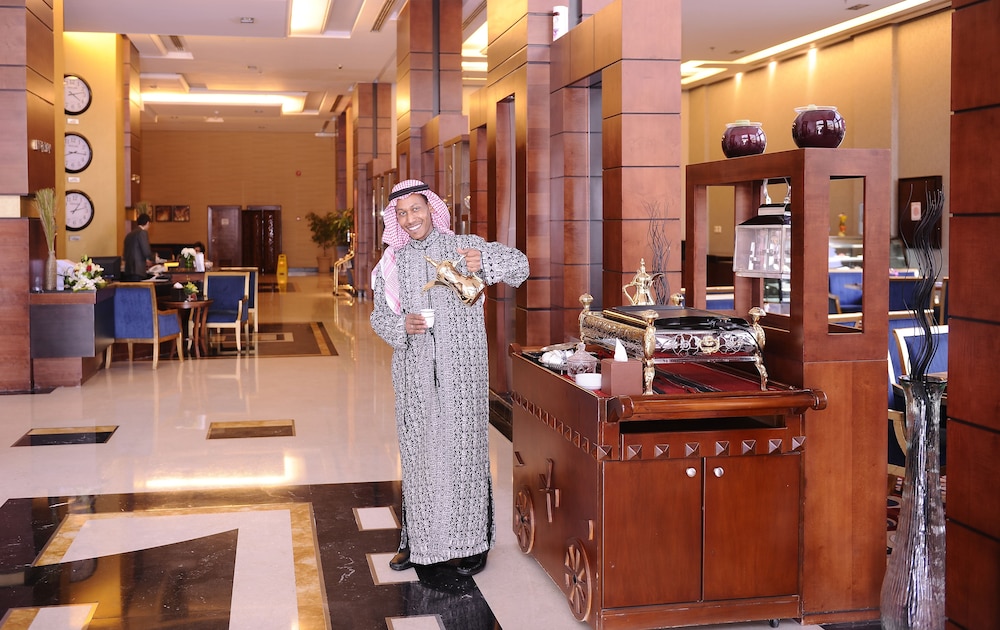 قصر الحمراء من ورويك(Al Hamra Palace By Warwick) 42/50