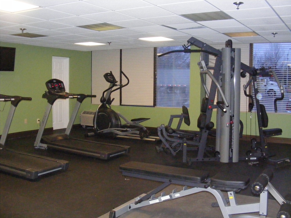 Albany Airport Inn 16/50