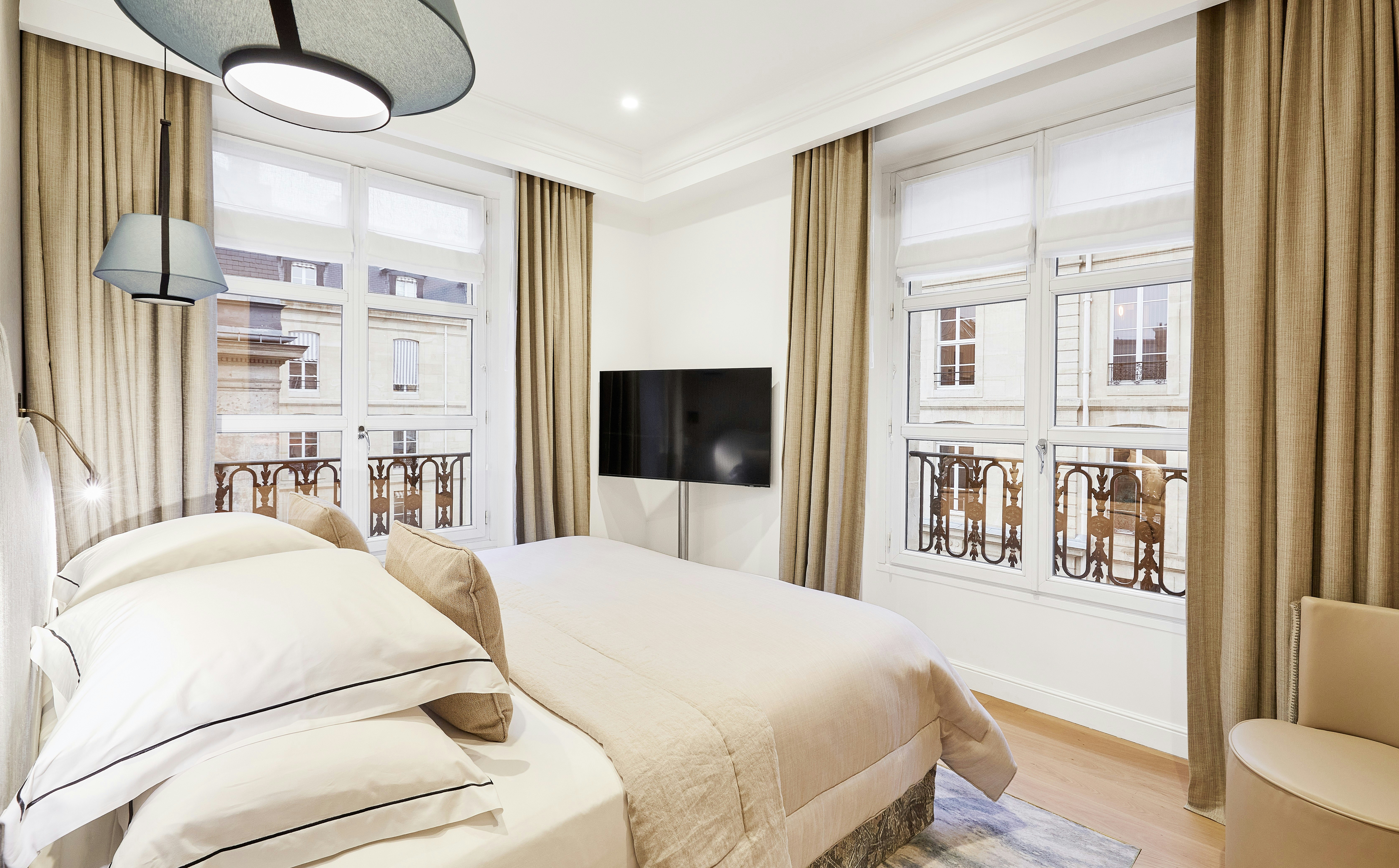 PRESTIGE, SUITE