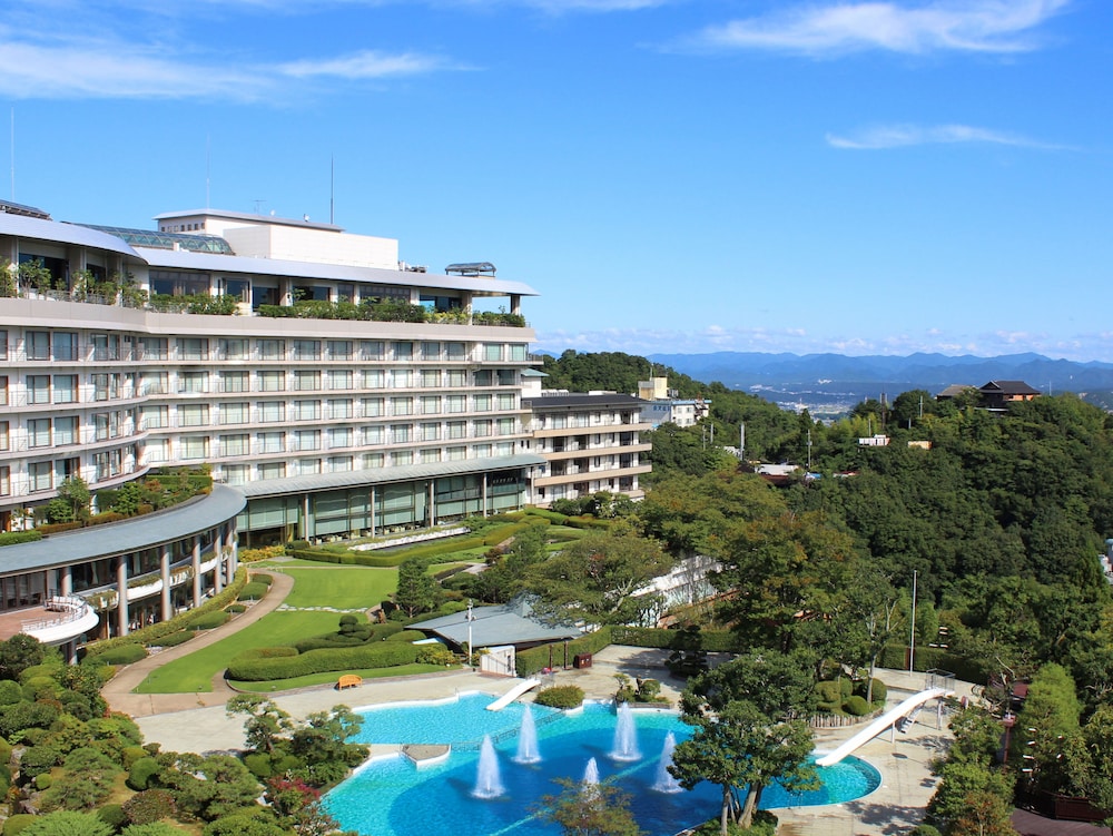 ARIMA GRAND HOTEL 4/50