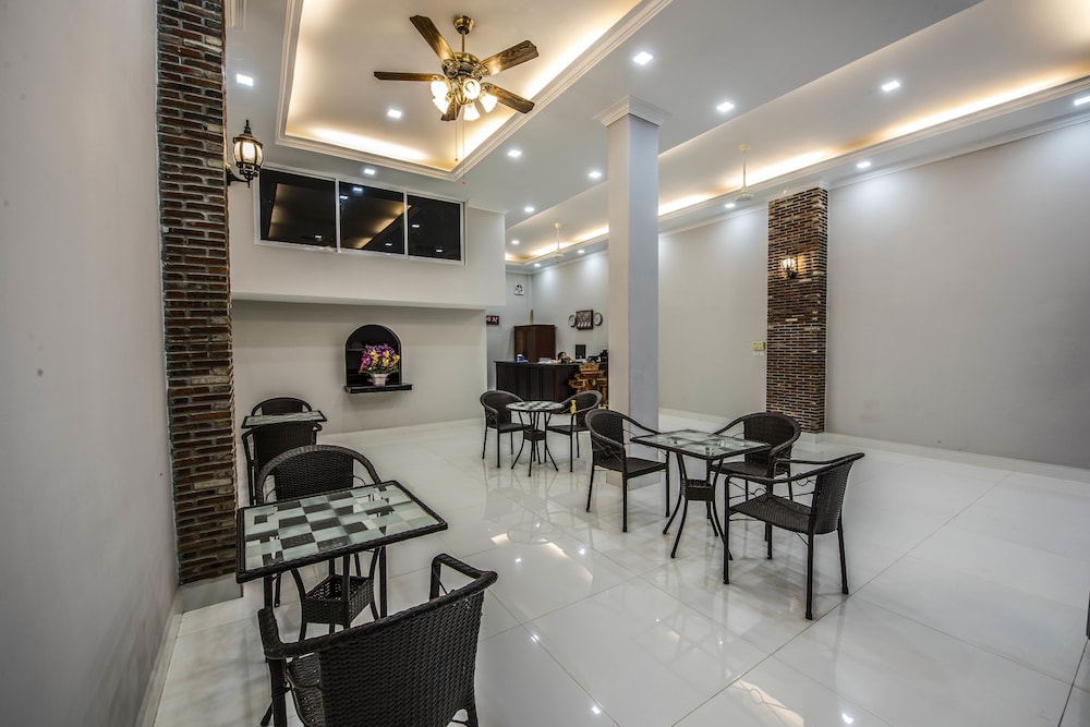 Phnom Penh Le Vincent Hotel 23/27