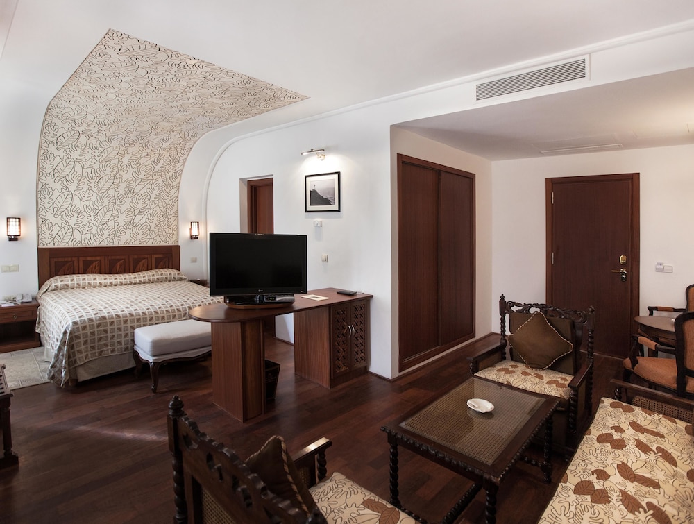 Grand Hotel Villa de France 29/34