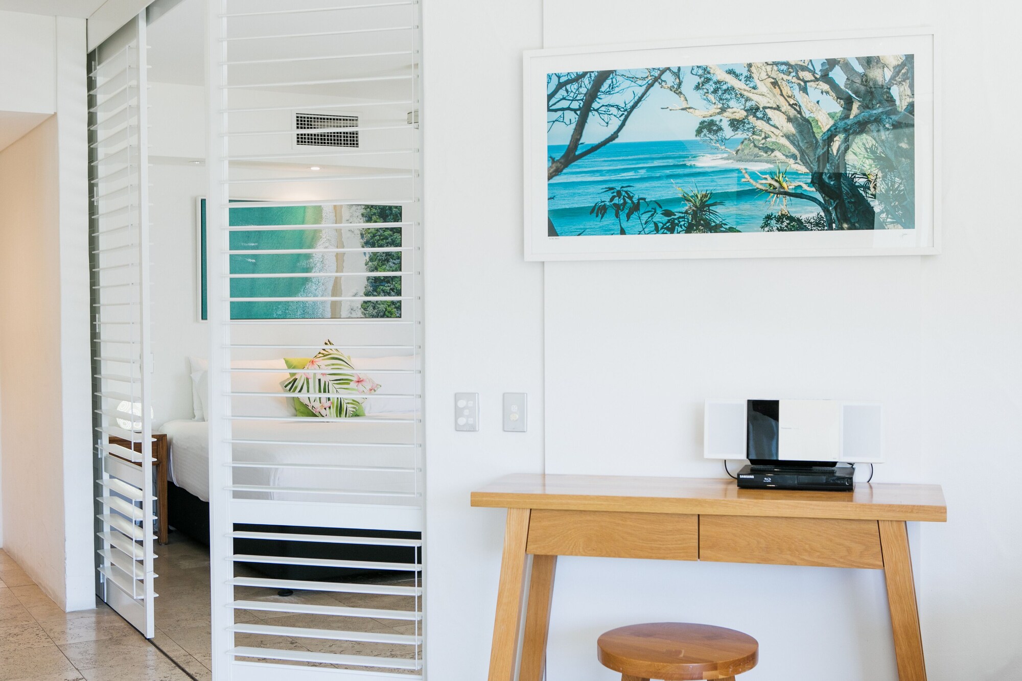 Penthouse, Queen Bed, Pool View, NOOSA BLUE RESORT 3/6