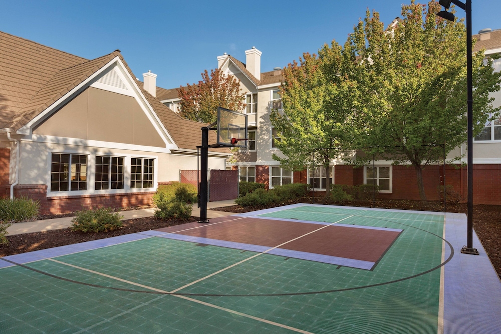 Residence Inn Sacramento Folsom 10/25
