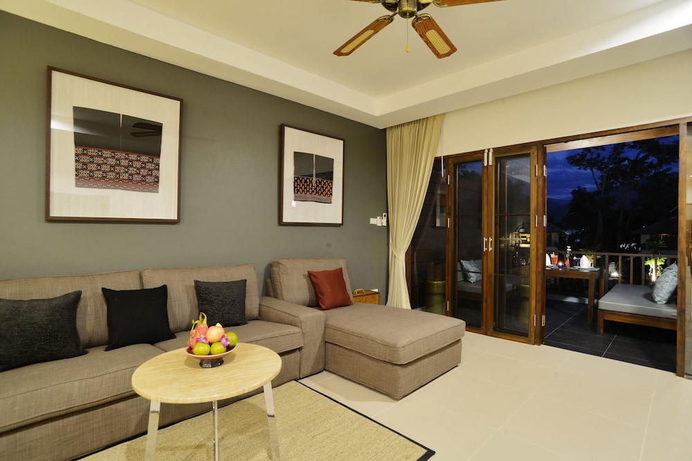 The Quarter Hotel 43/67