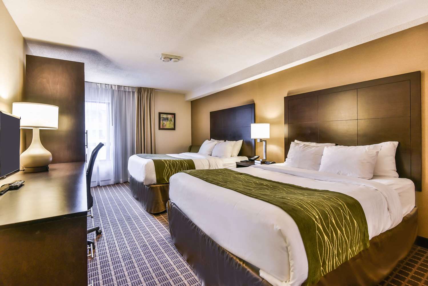 Upgrade, 2 Queen Beds