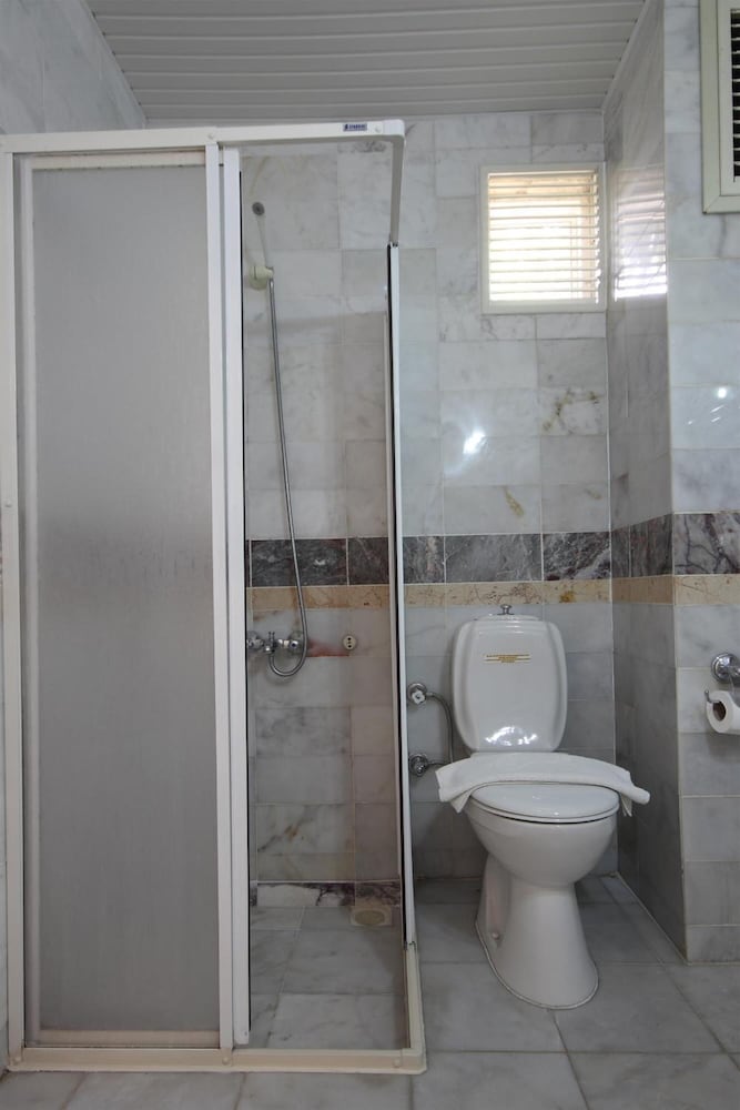 Mandal Inn Hotel 43/50