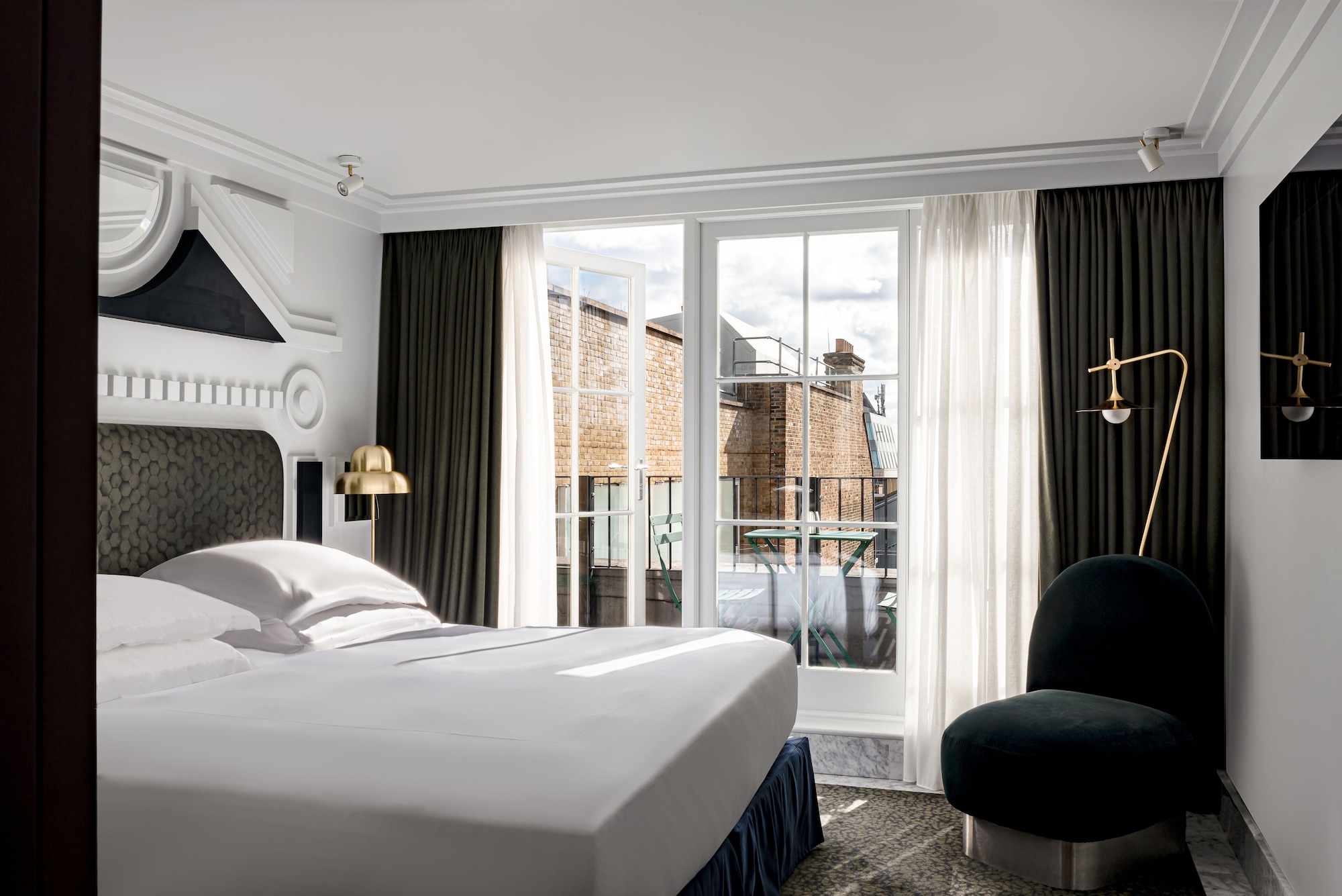 Superior, King Bed, Terrace, London Eye Tower