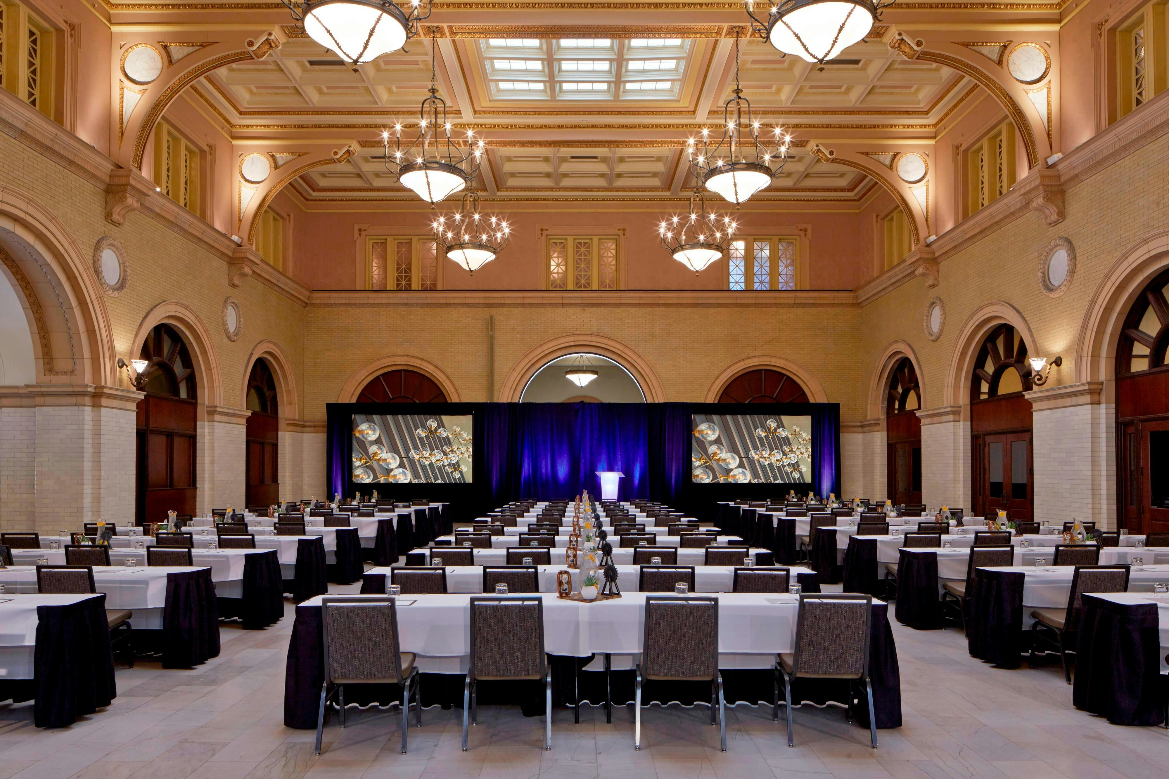 Residence Inn Minneapolis Downtown at The Depot 34/41