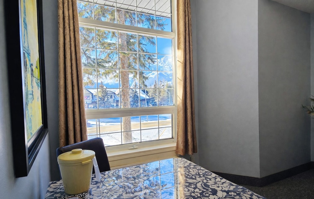 Mountain View Inn 62/62
