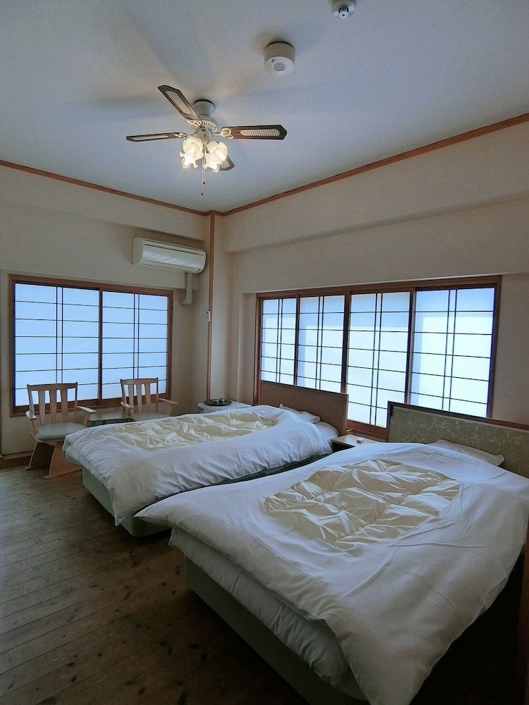 Minshuku Inn Shirahama Ekinoyado 13/66