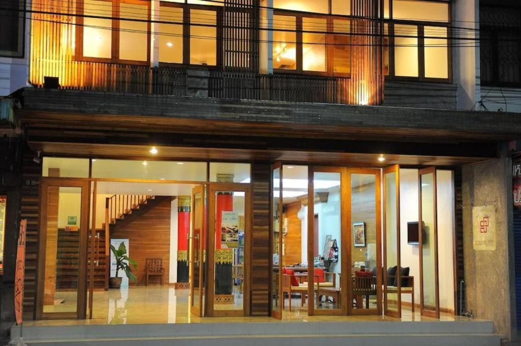 Sukkasem Hotel 5/51