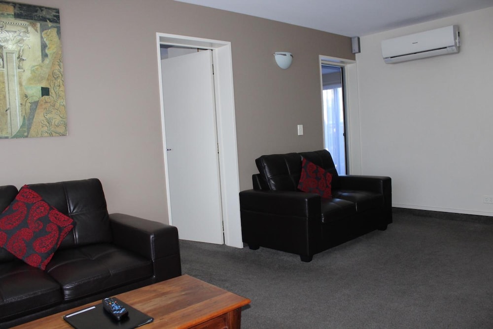 Gladstone Motel Nelson 27/42