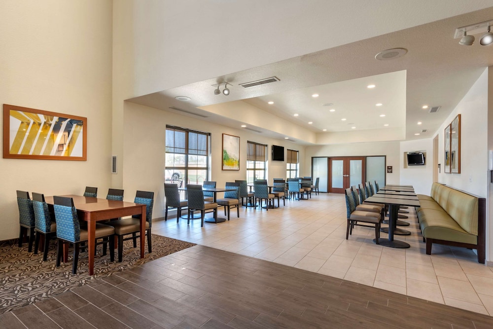 Comfort Suites Broomfield-Boulder/Interlocken 22/33