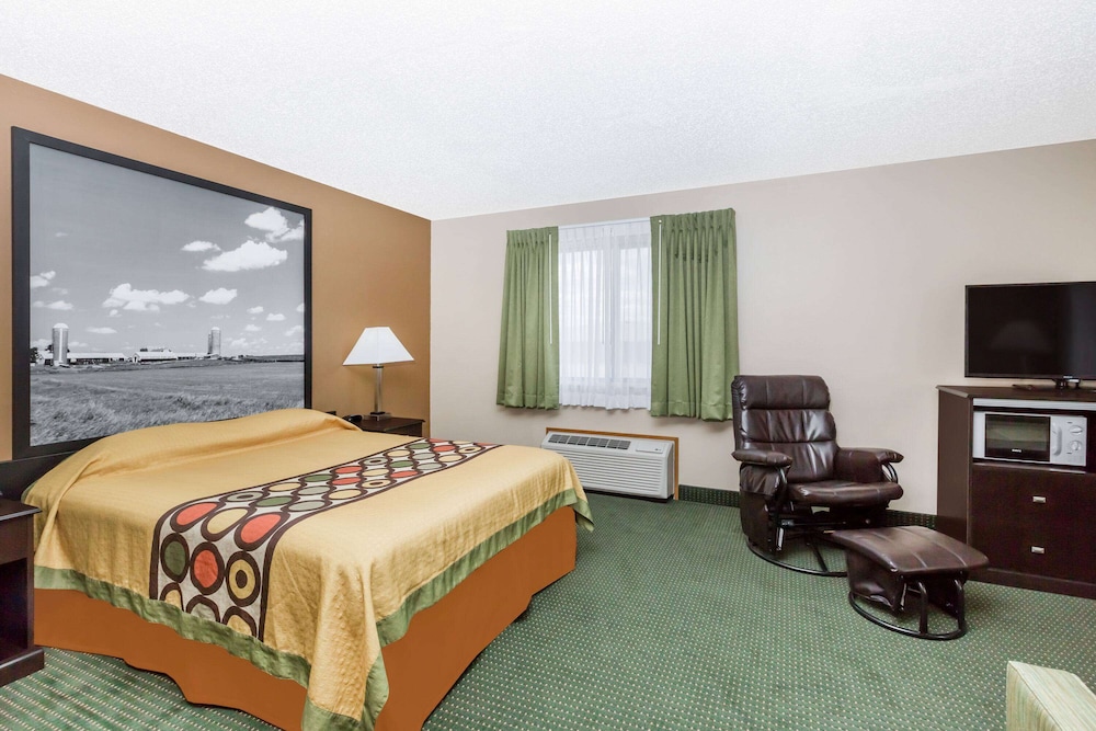 Super 8 by Wyndham Jefferson 4/42
