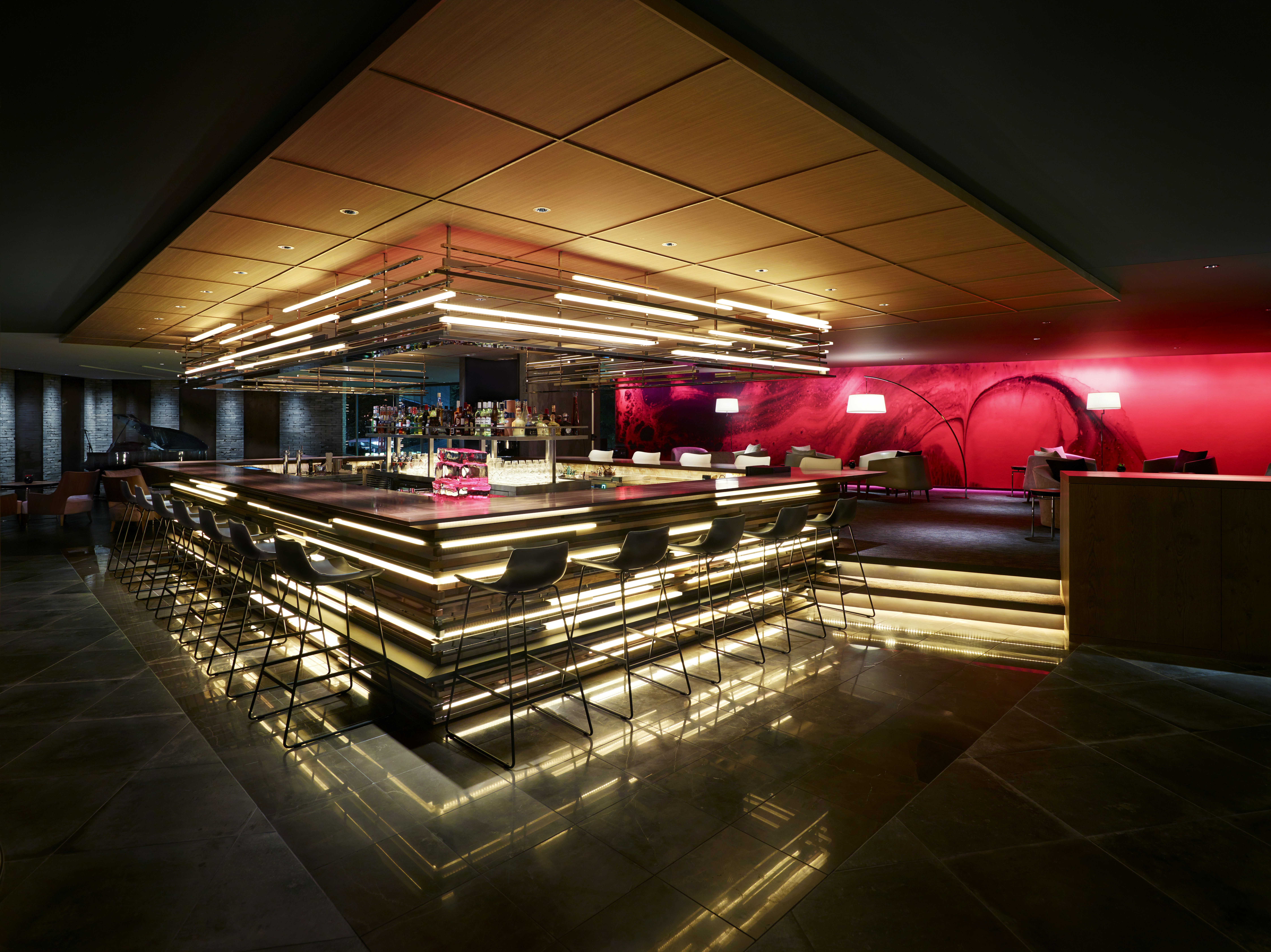 Hilton Tokyo 76/78
