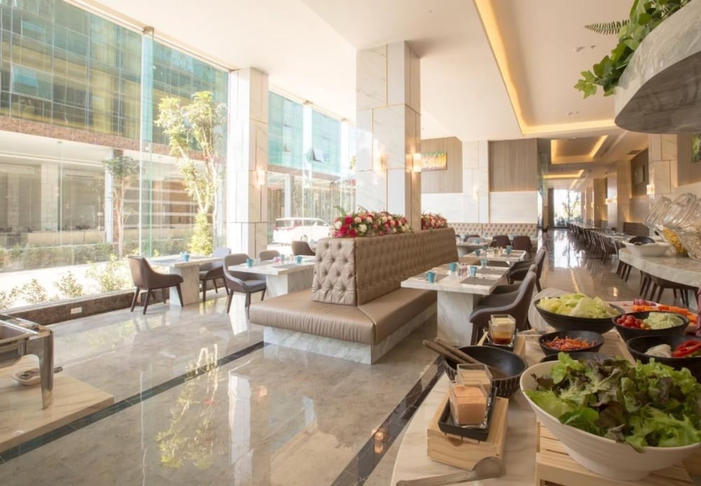 Elegant Bangkok Hotel 28/50