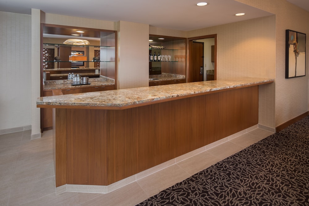 Doubletree By Hilton San Francisco Airport 11/85