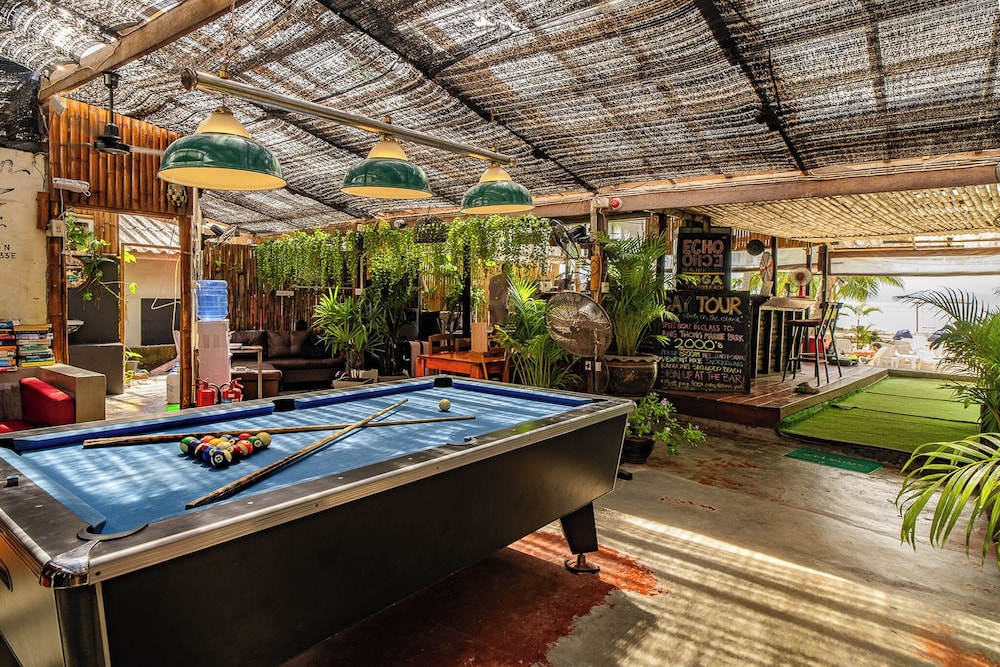 Echo Beach Backpackers 23/50