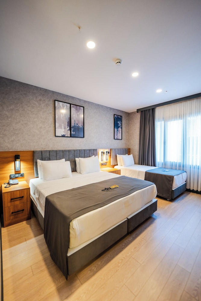 Educity Suit & Hotels 7/50