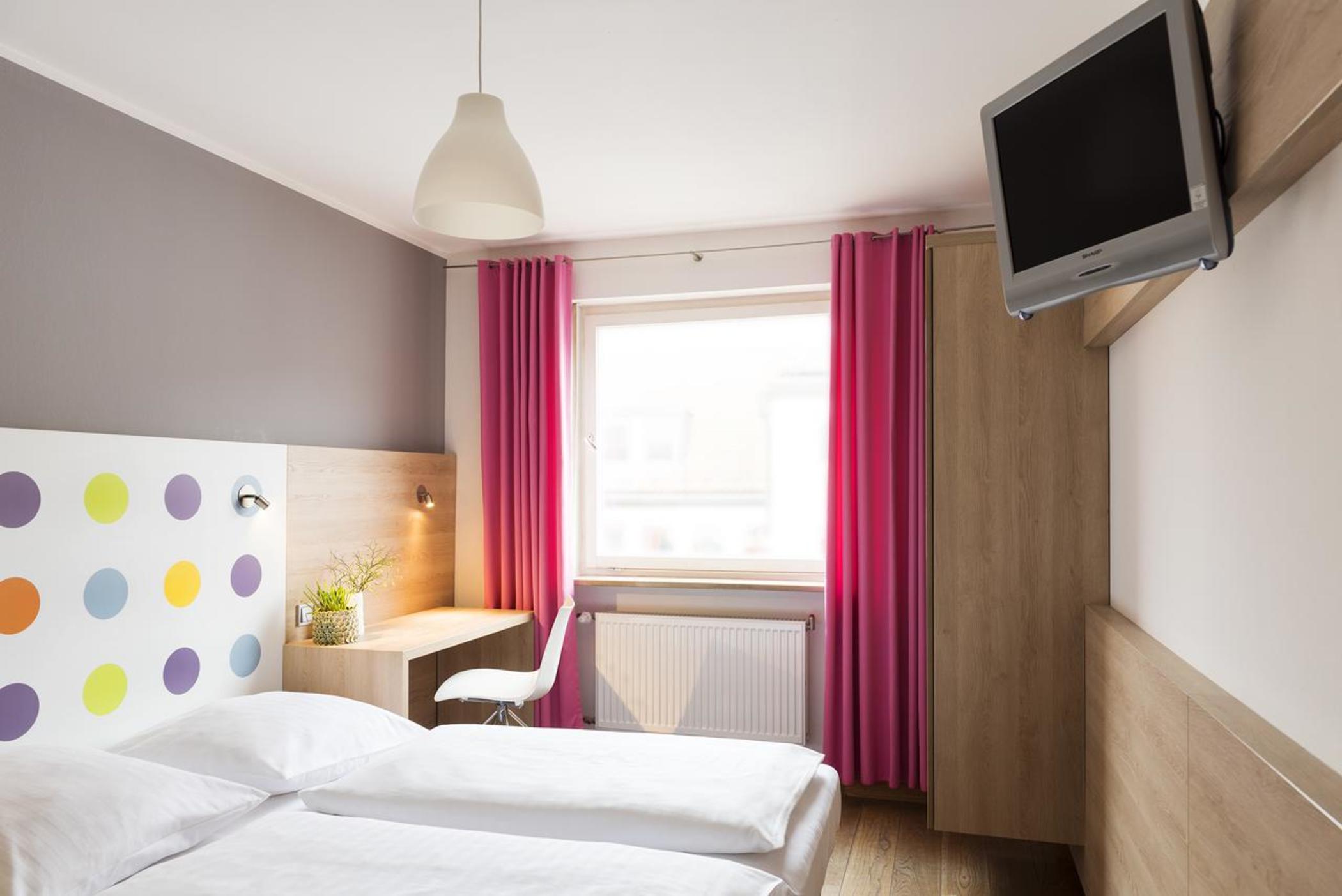 Standard double/twin room