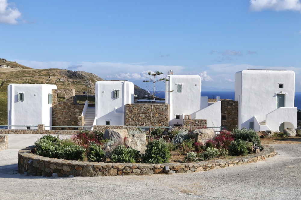 NIRIIDES LUXURY HOMES 42/50