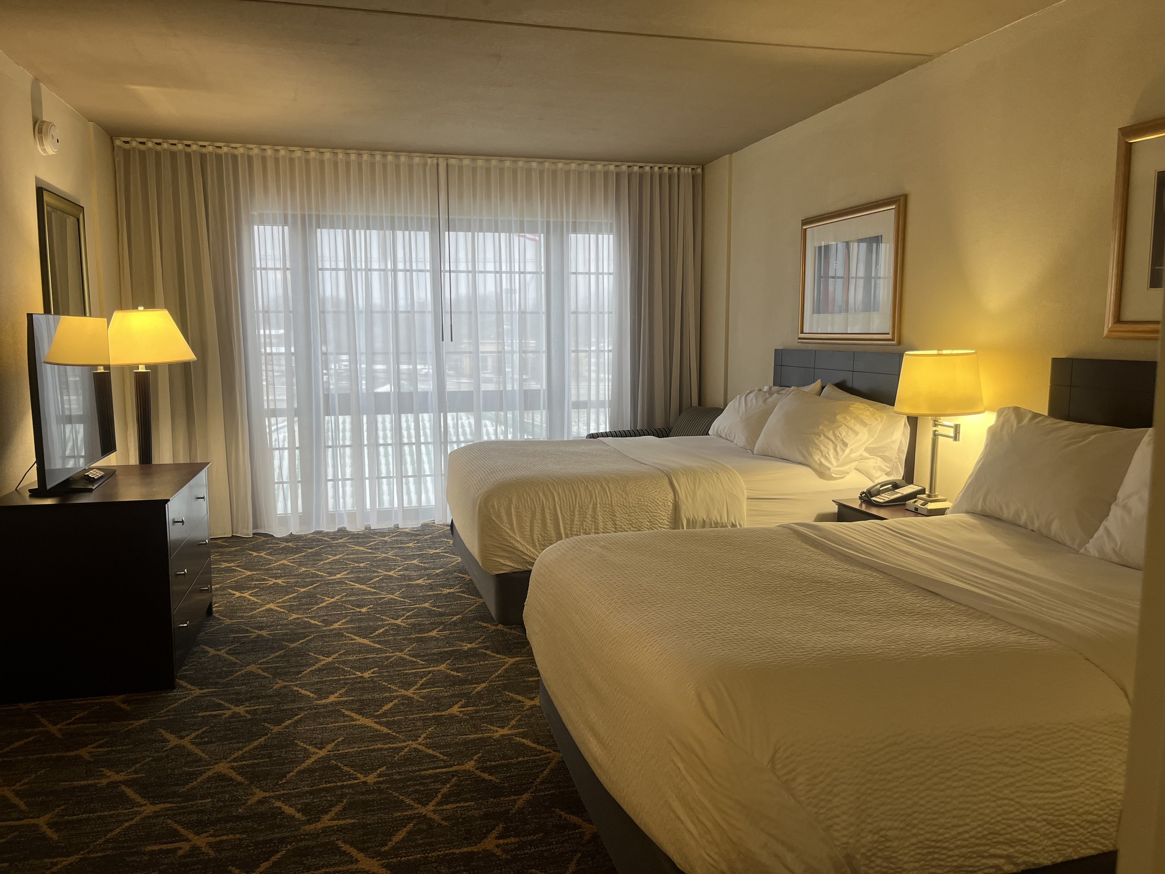 Holiday Inn Hotel And Suites Springfield I 44 23/77