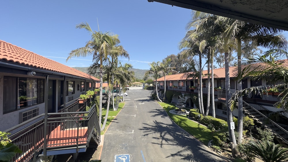 Garden Inn Suites 51/55