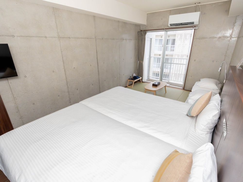 Adjoining, 4 Futon Beds, Twin Beds, Tatami, Kitchen, Lounge Access, Condo Building