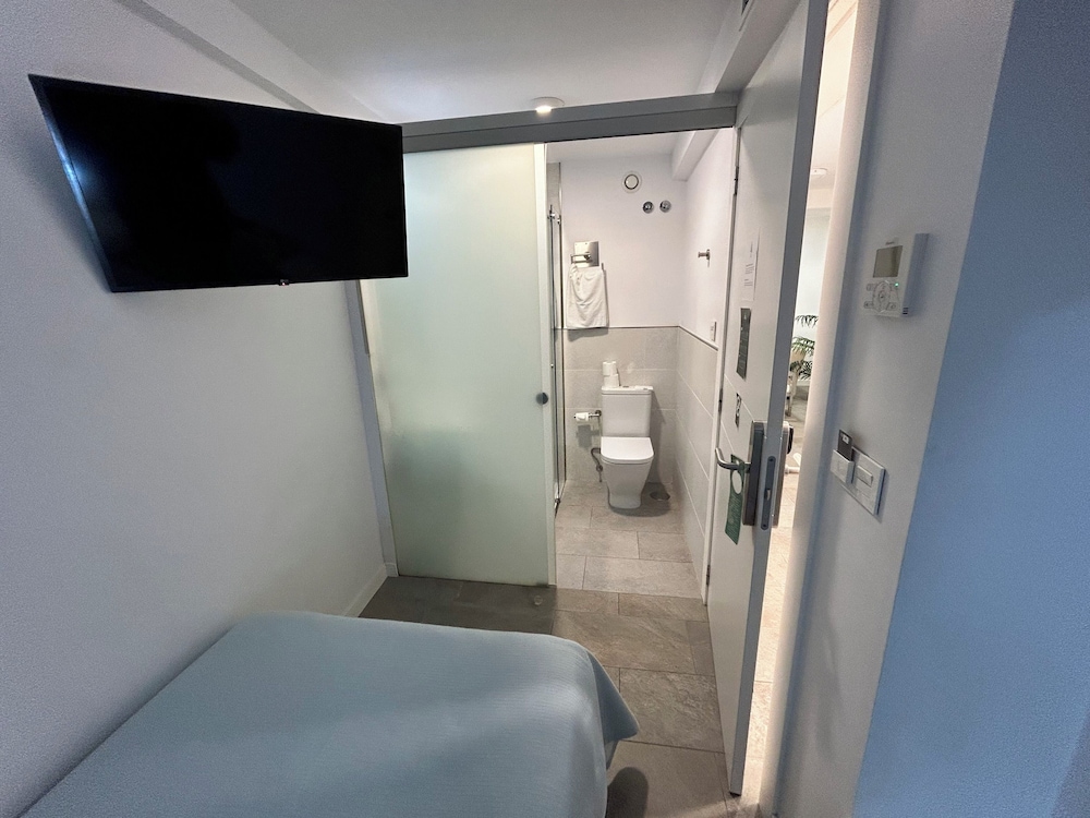 ECONOMY, SINGLE, GROUND FLOOR