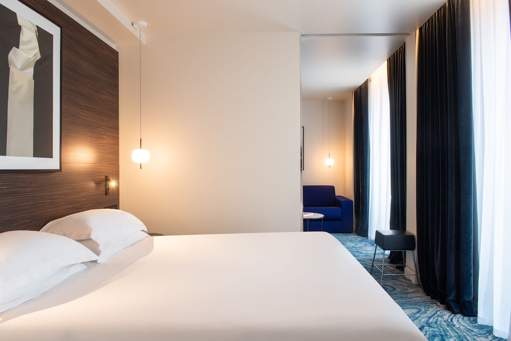 JUNIOR SUITE, EXECUTIVE
