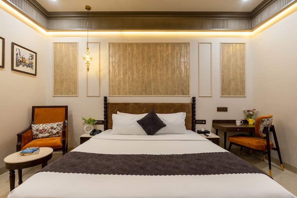 Saltstayz Autograph Connaught Place 27/58