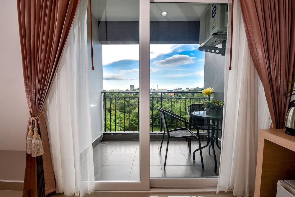 The Smart Hotel Hatyai 33/67