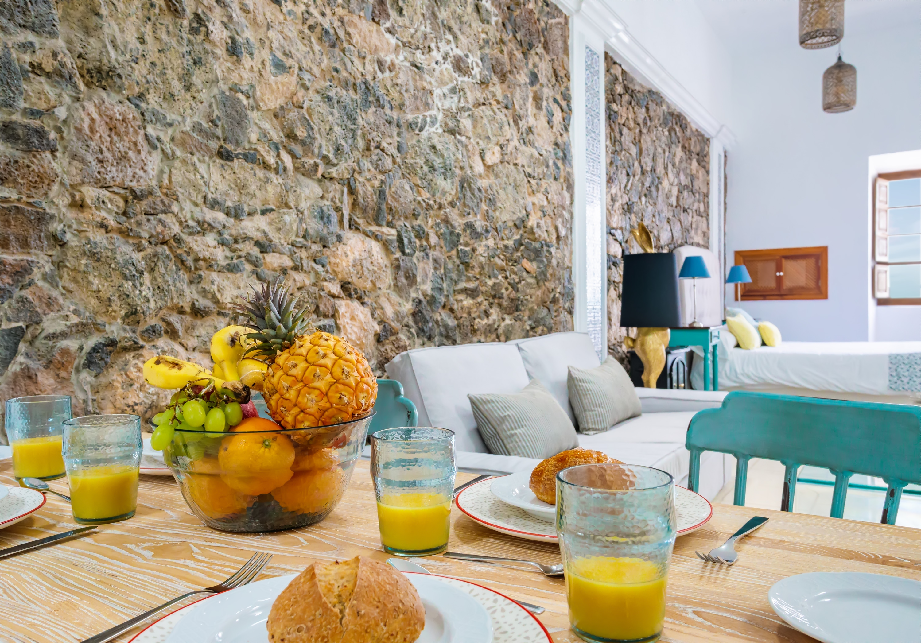 El Charco Suites 40/50