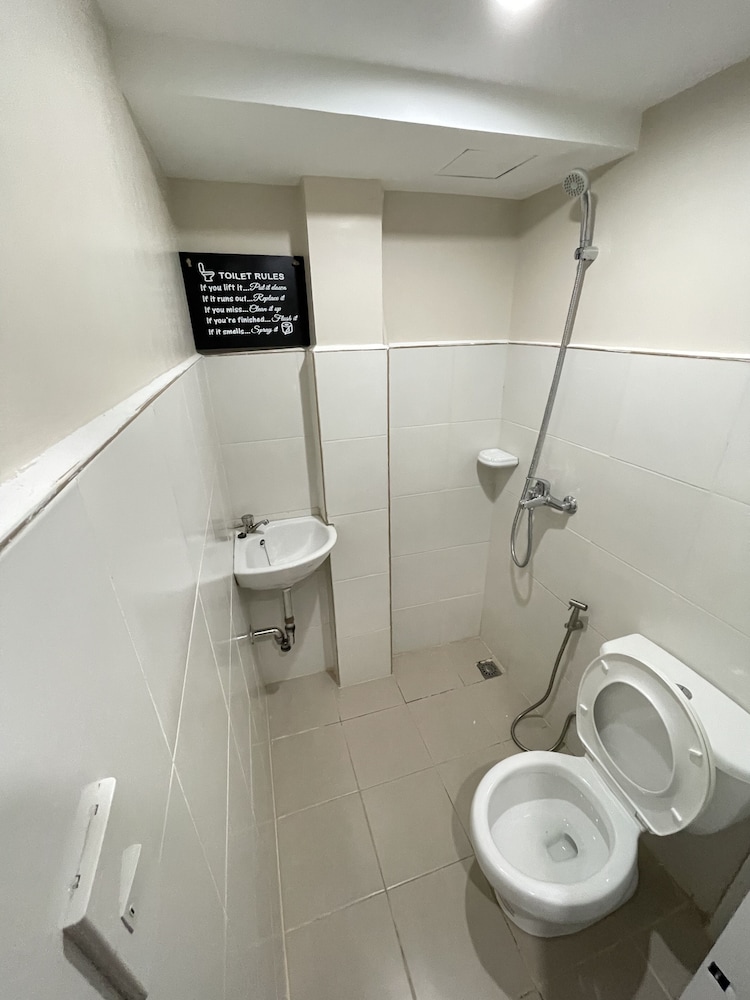 FB DORMITEL SUITES 48/50