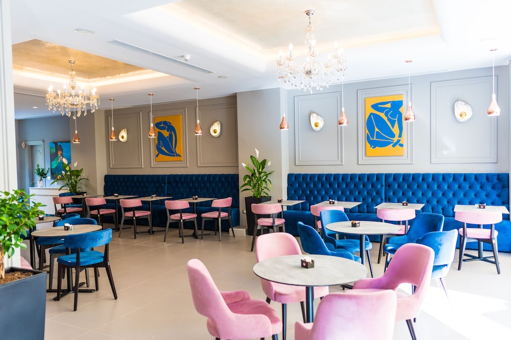 GOLDEN CITY HOTEL 48/66
