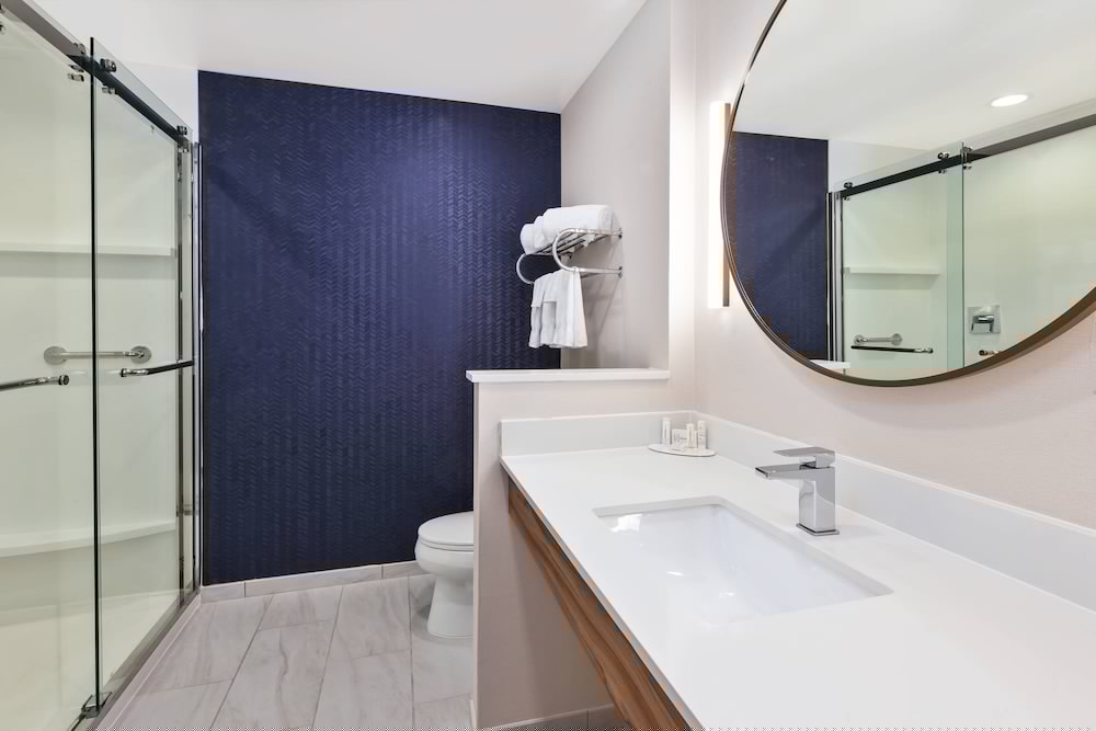 Fairfield Inn And Suites By Marriott Goshen 23/38