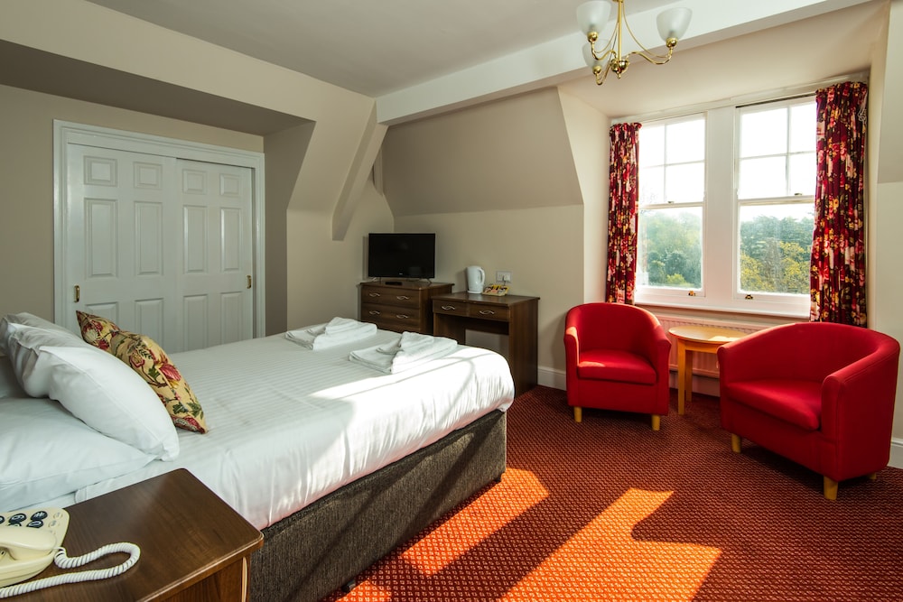 Cliffden Hotel 19/66