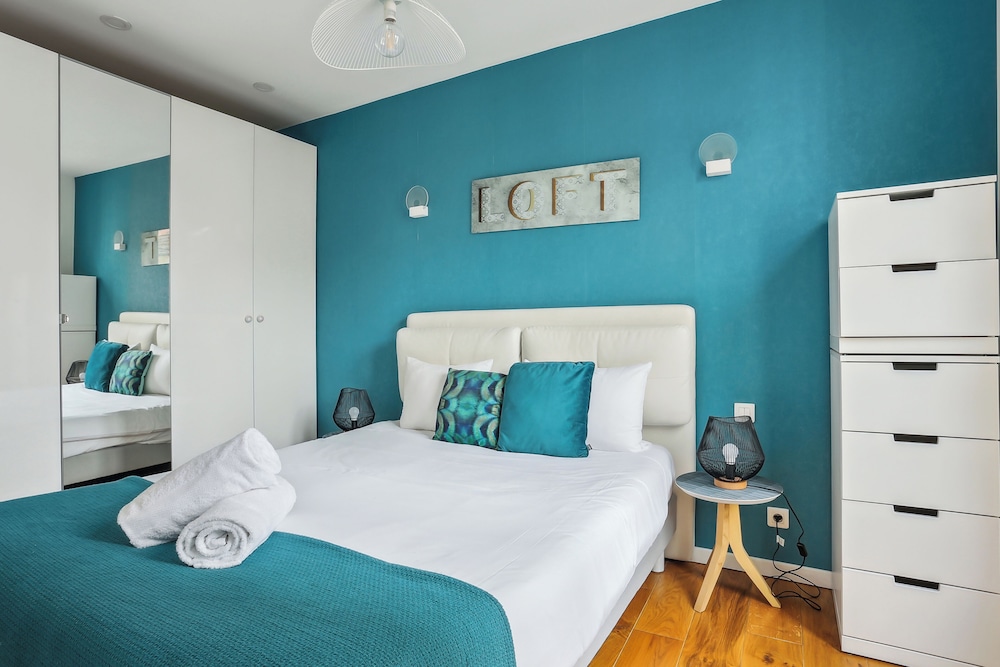 Luxury, Apartment, Queen Bed, Street View, Sofa, RESIDENCE AURMAT 3/4