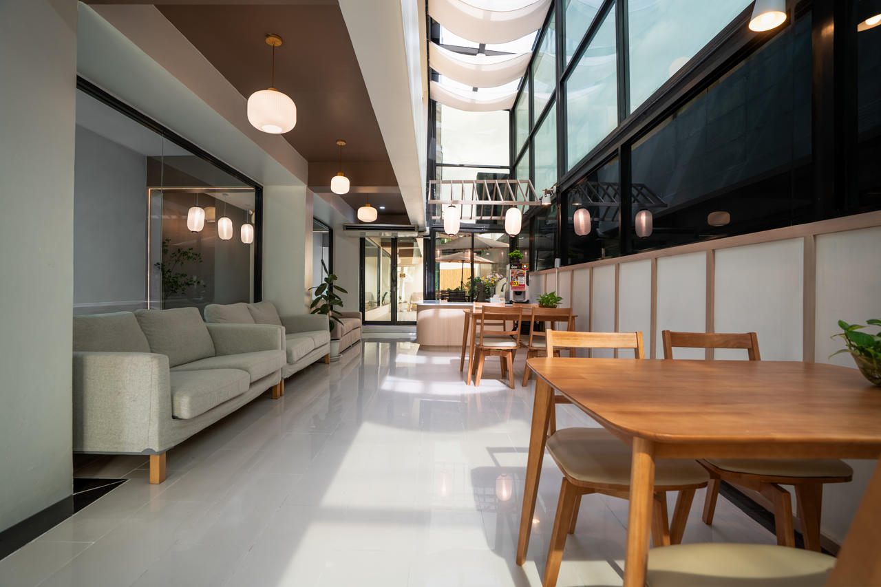 Kinza Don Mueang Airport 45/62