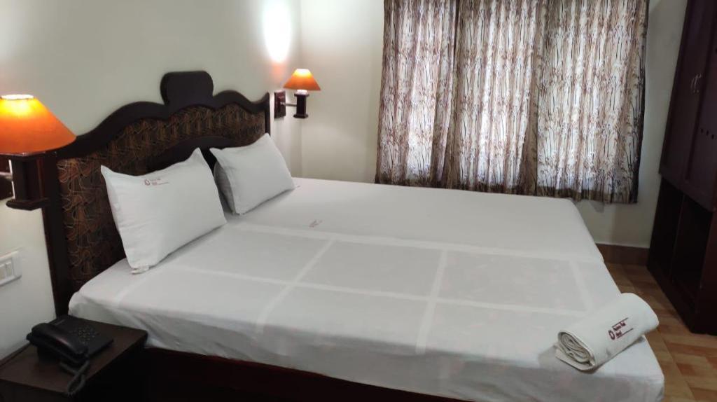 PAULSON PARK HOTEL 32/50