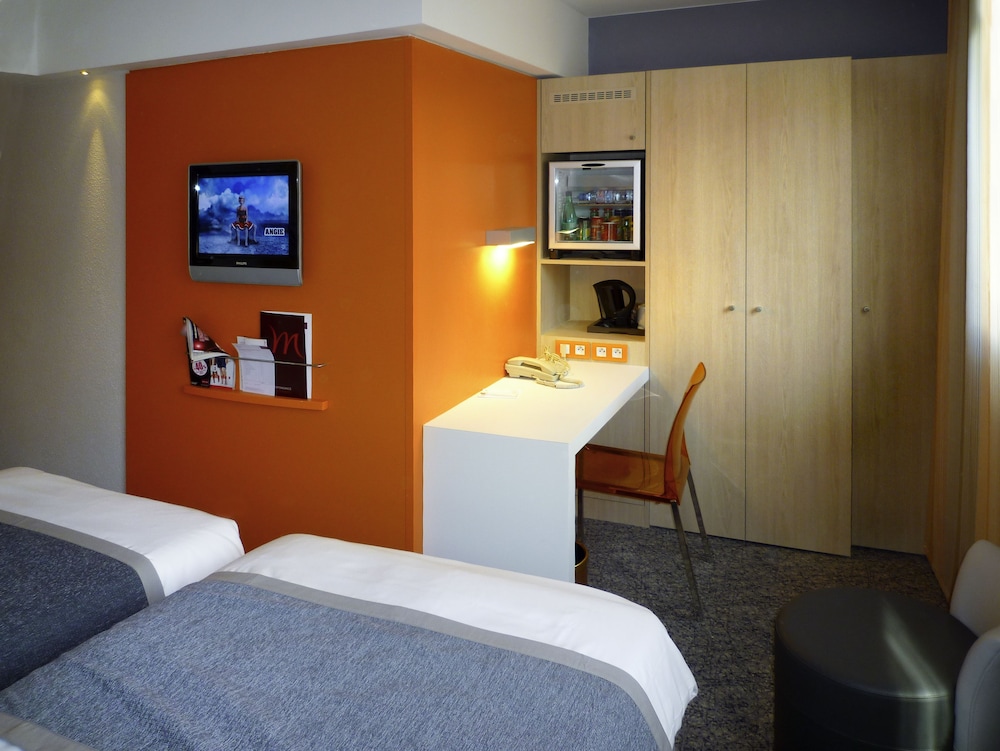 Hotel Mercure Paris 15 Porte De Versailles 7/63