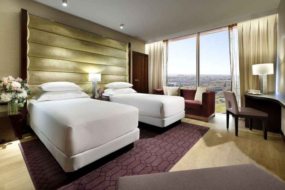 Deluxe, Twin Beds, Panoramic View