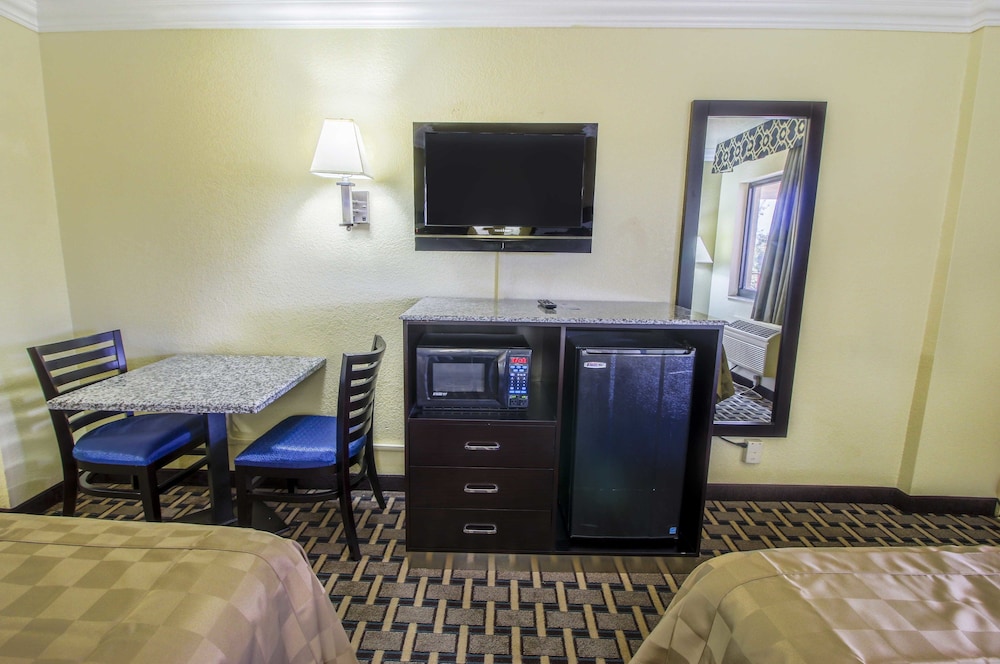 Inn of America - Palm Beach Gardens 11/17